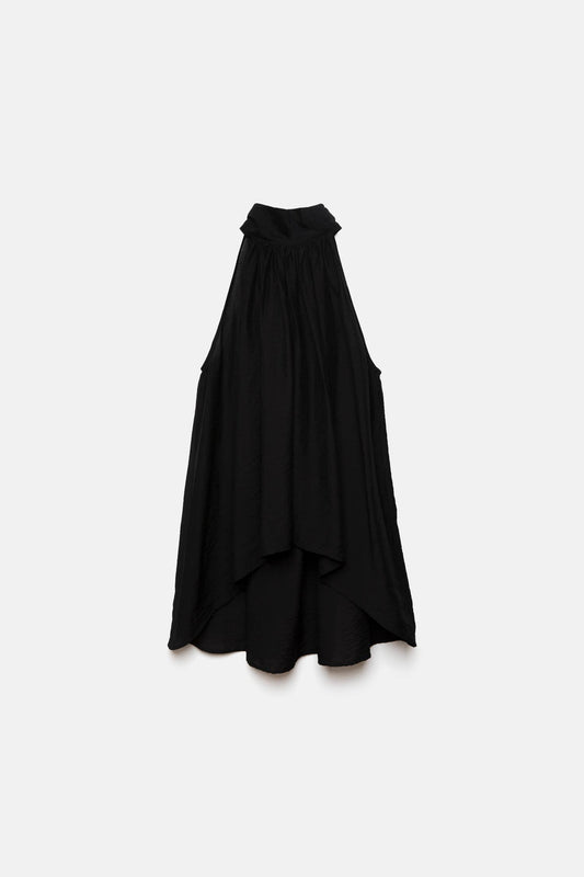 Top all’americana nero con orlo asimmetrico e schiena scoperta