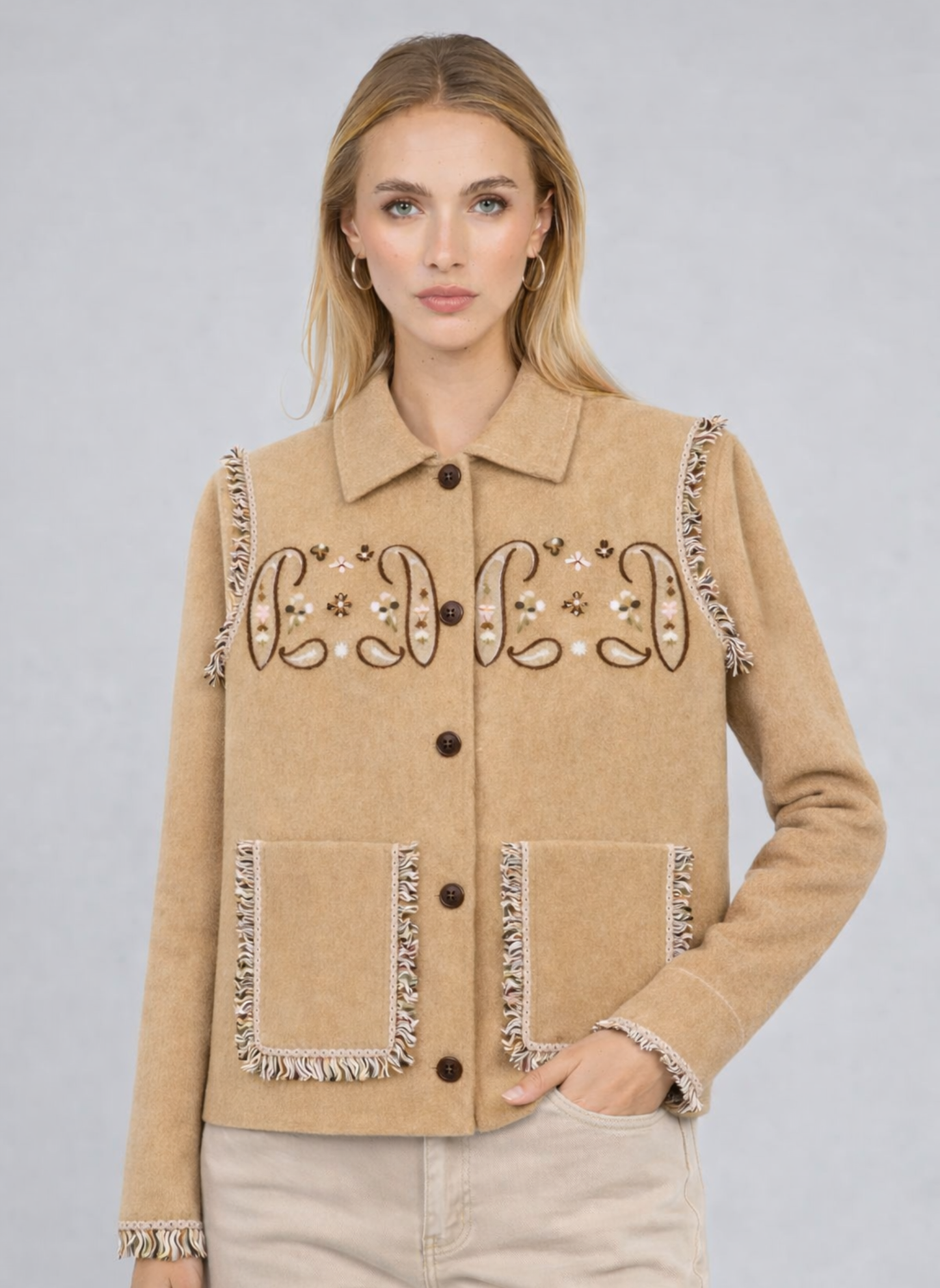 Gilet Nisani beige con ricami e frange