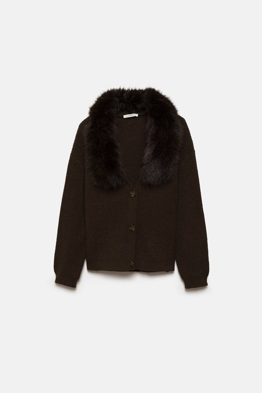 Cappotto in maglia rasata con collo in eco-pelliccia