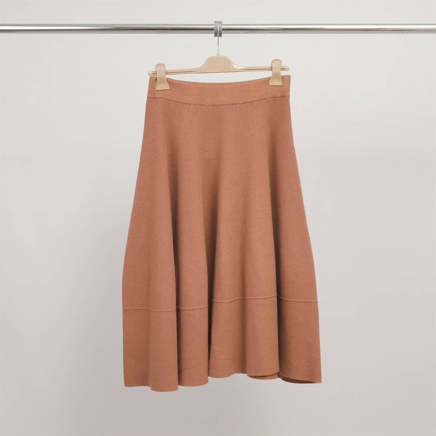 Gonna midi in maglia fluida svasata