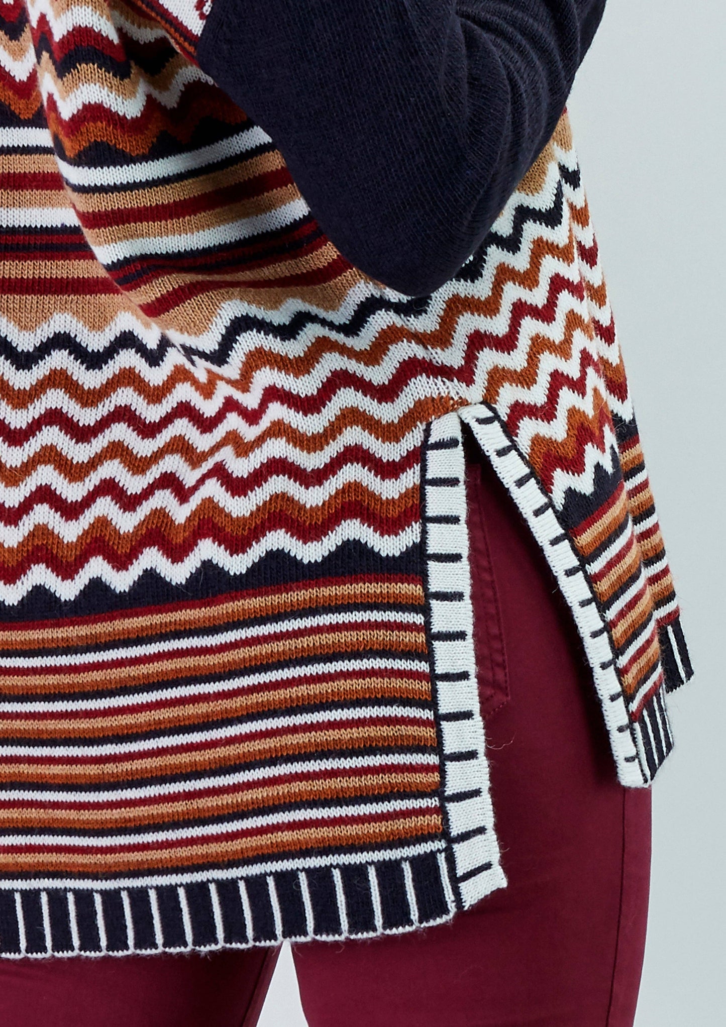 Maglione jacquard multicolor con motivo a onde