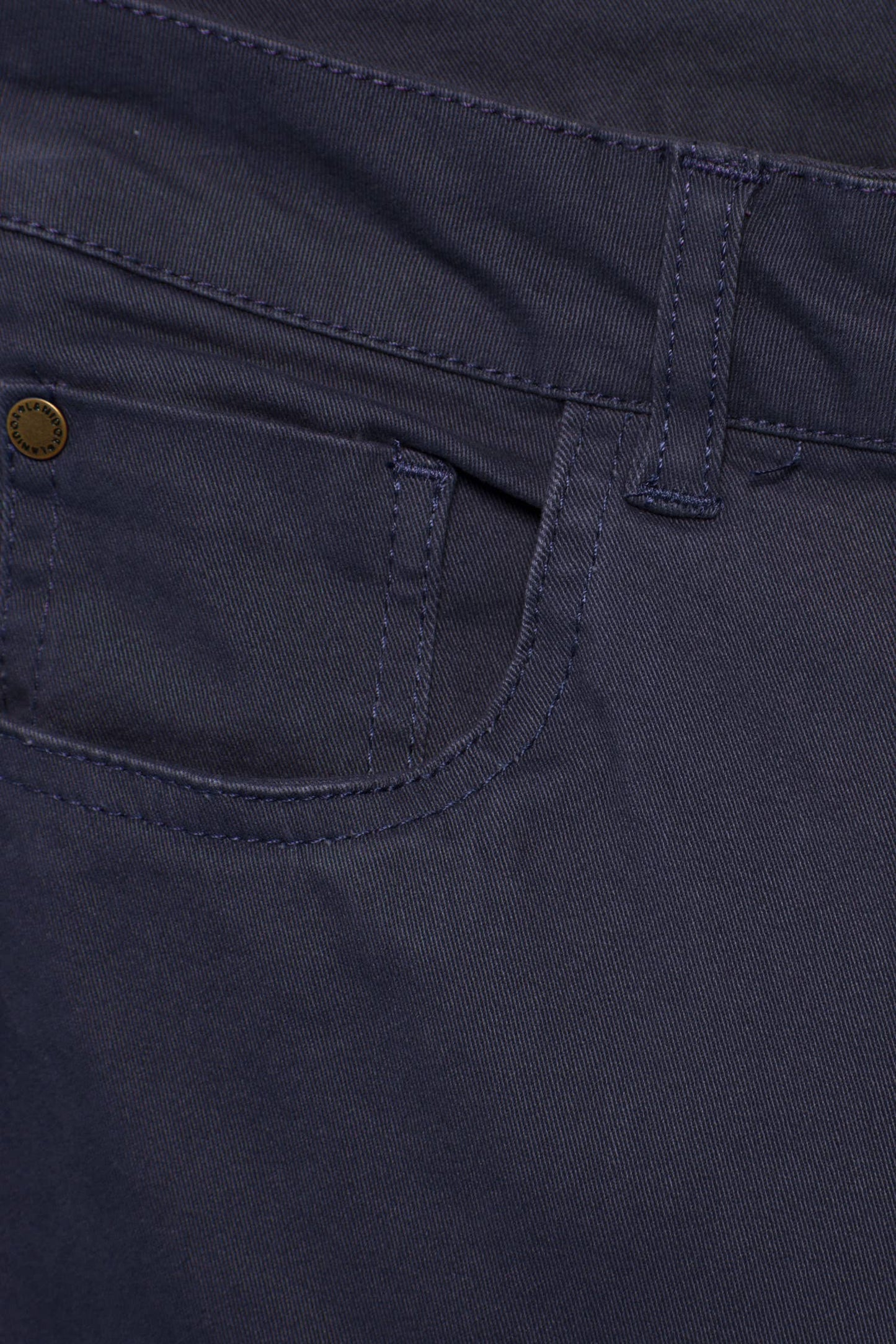Pantaloni dritti essenziali in cotone stretch