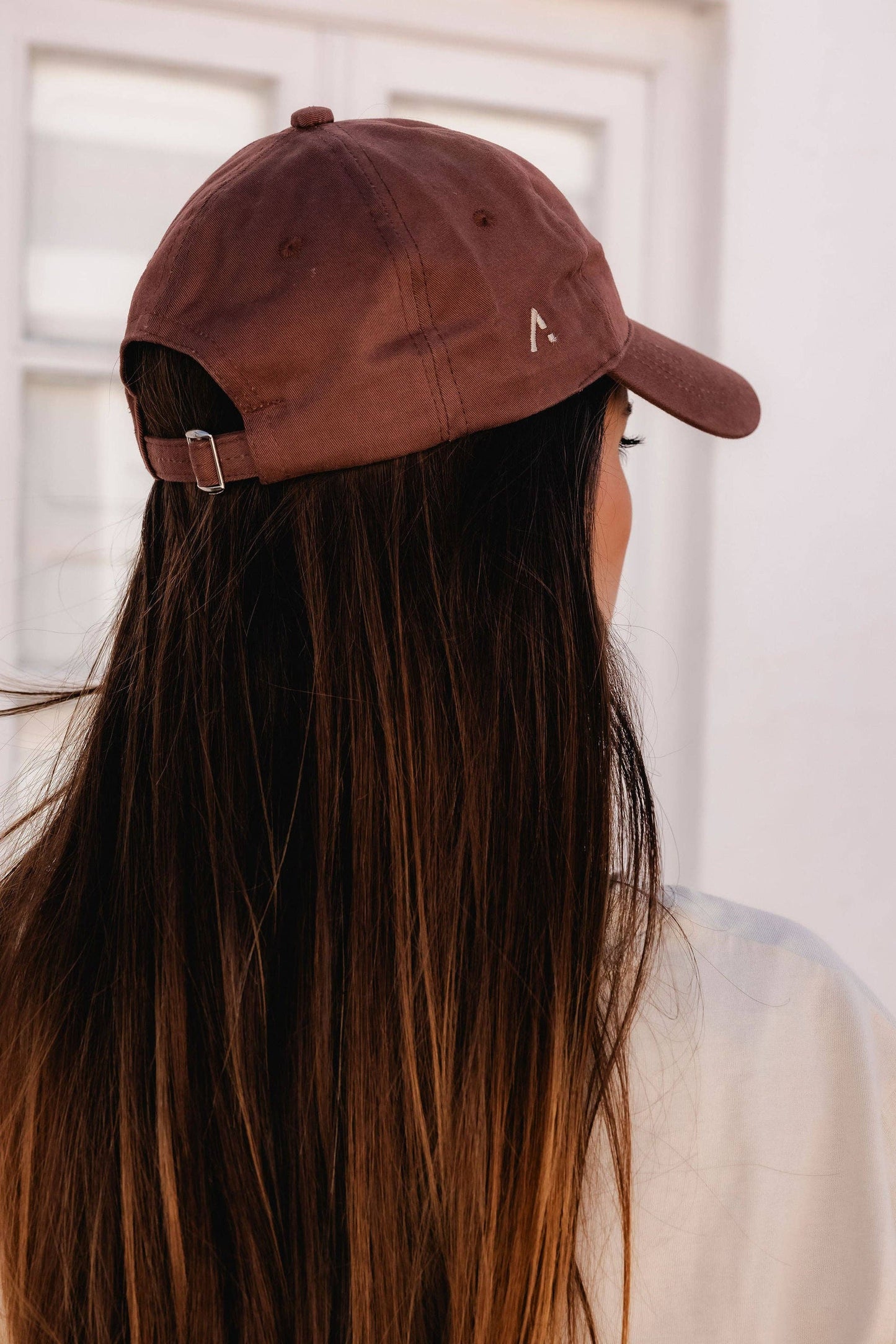 Cappellino baseball in cotone a 6 pannelli con fibbia regolabile