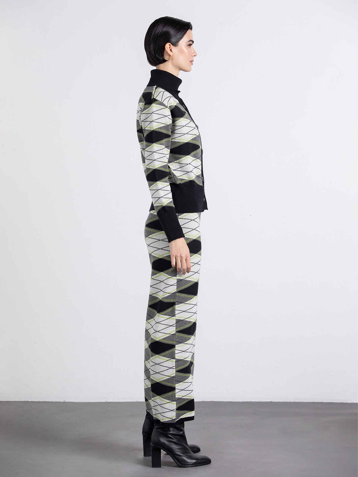 Gonna lunga in maglia a fantasia geometrica