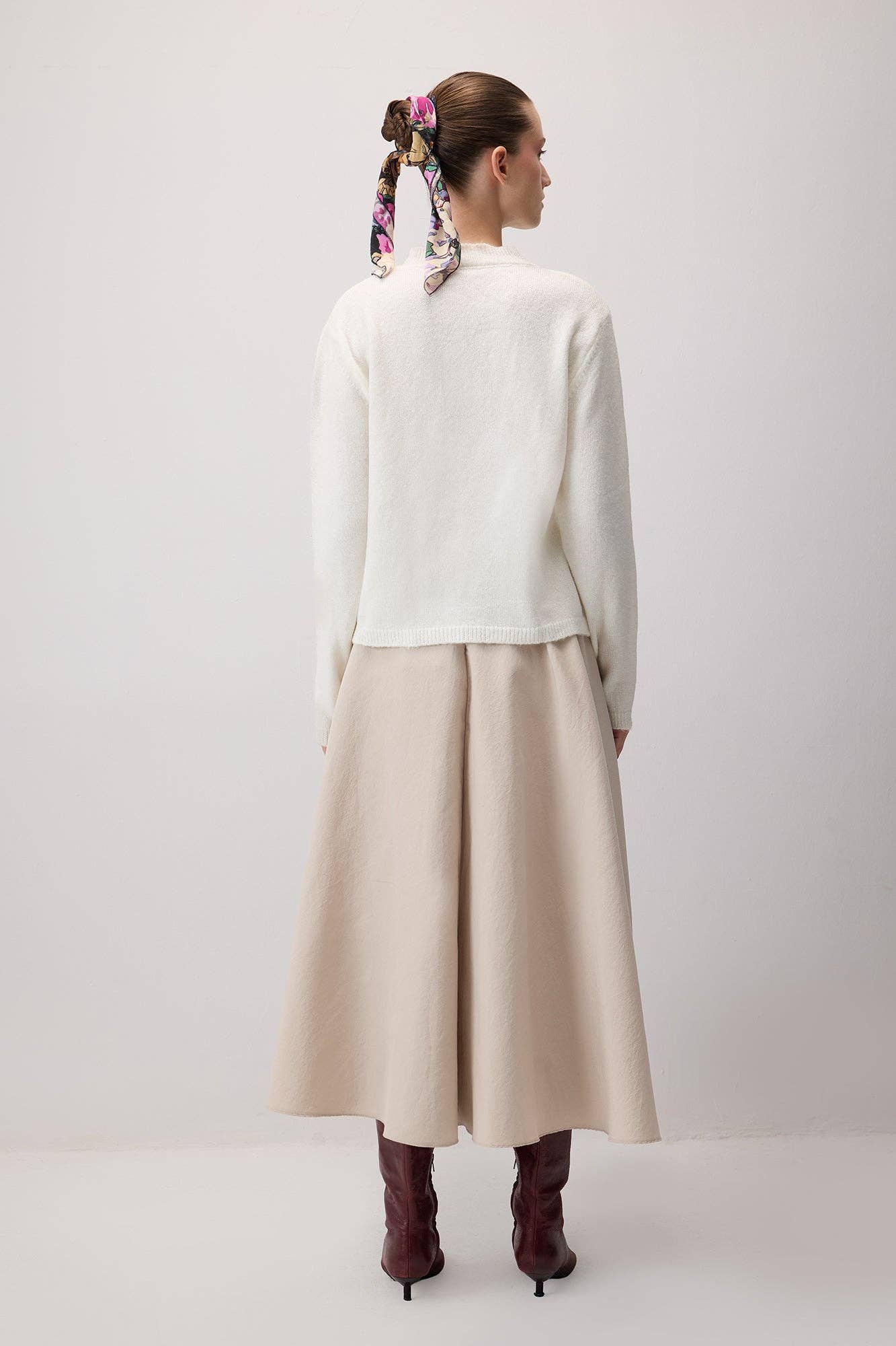 Cardigan basic in maglia con bottoni