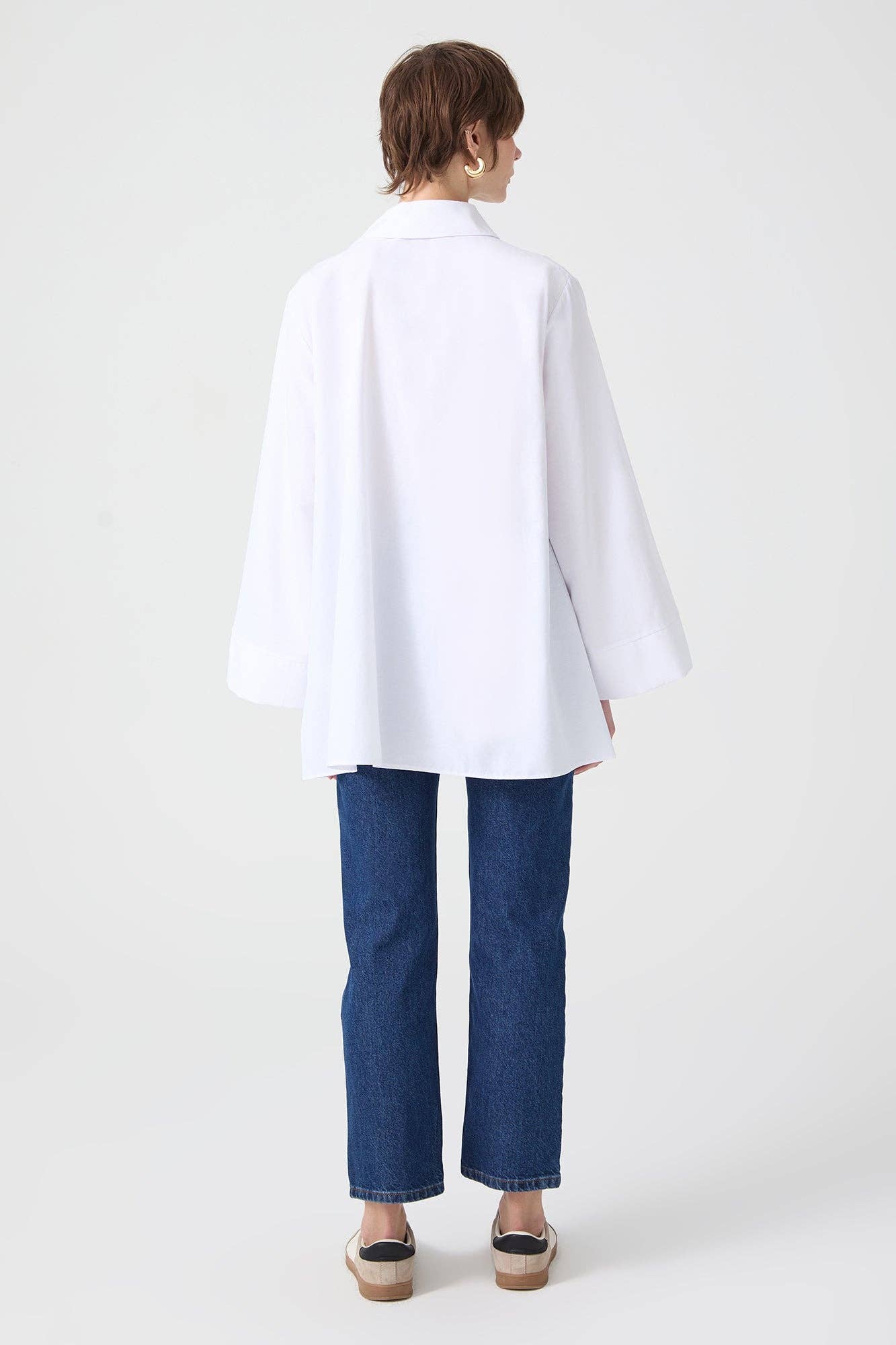 Camicia asimmetrica oversize in popeline bianca