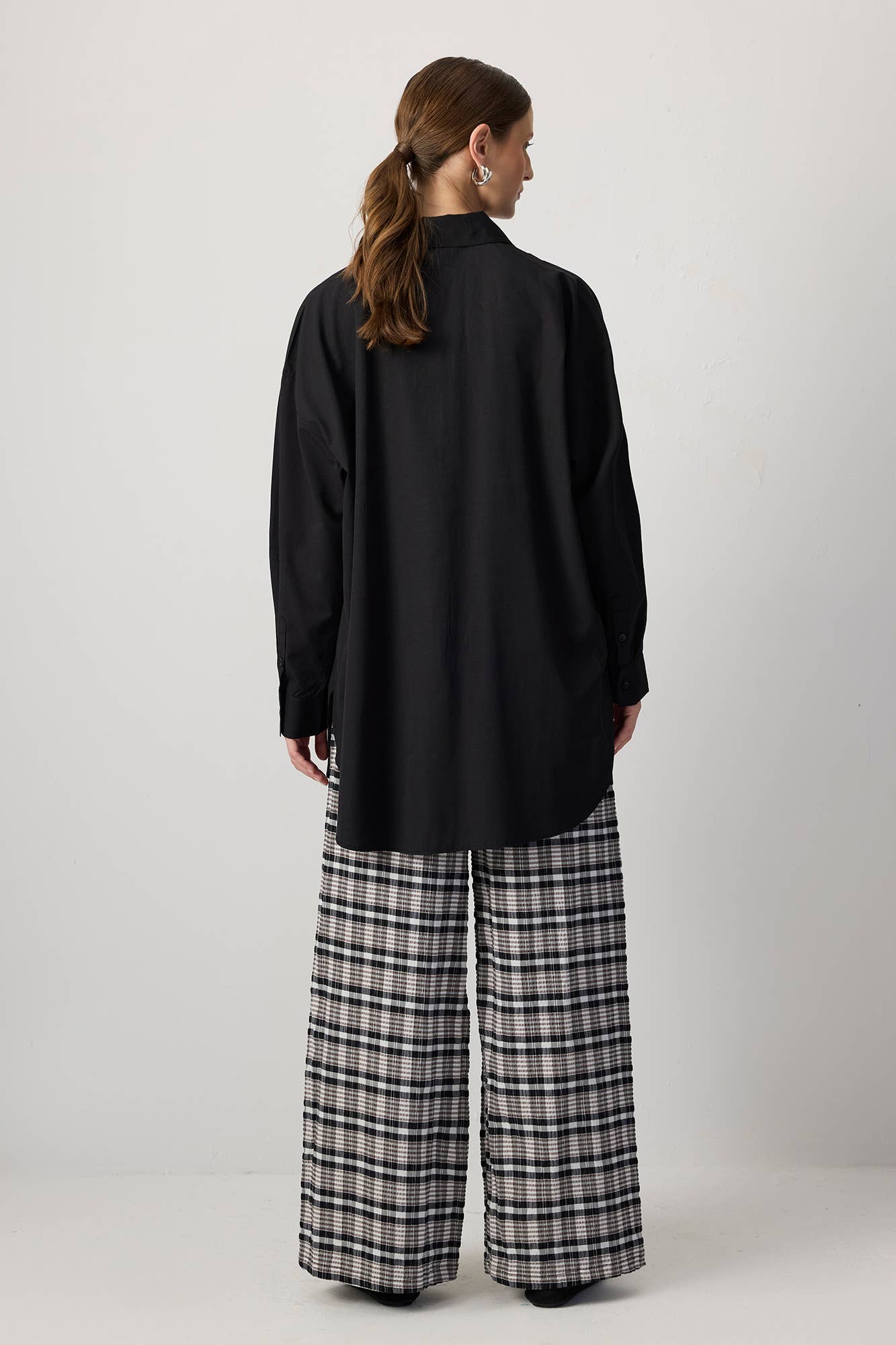 Pantaloni palazzo a quadri con vita elasticizzata in misto viscosa