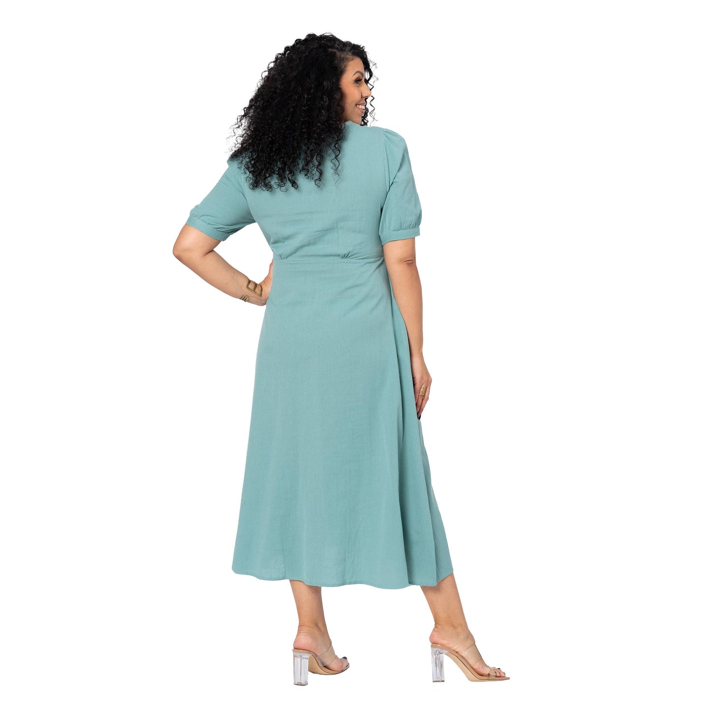 Abito estivo lungo curvy in cotone e lino con maniche corte