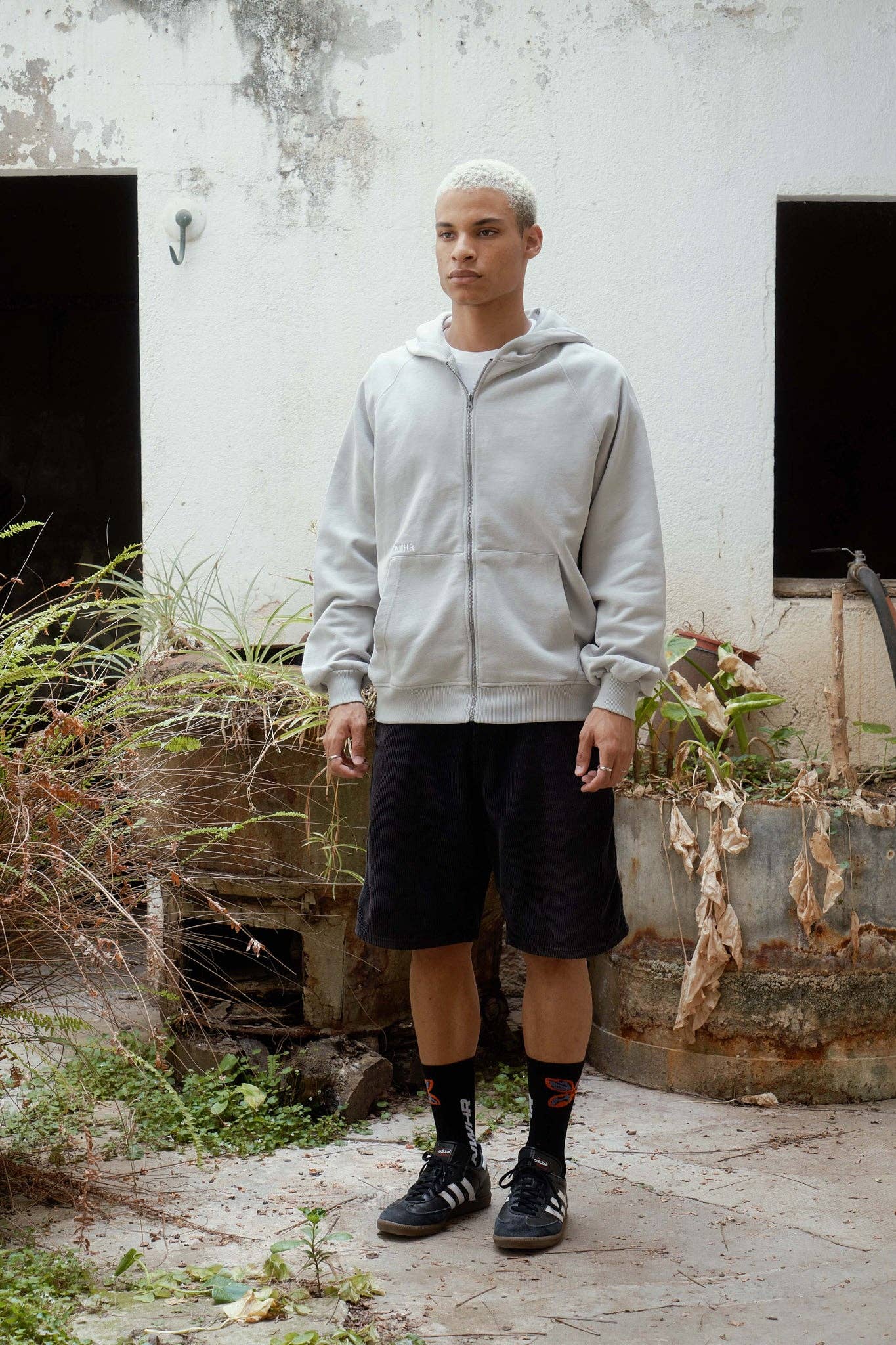 Felpa oversize con zip El Ojo in cotone biologico
