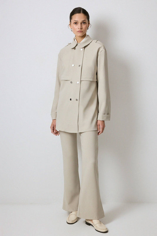Camicia oversize con spalline e bottoni a pressione