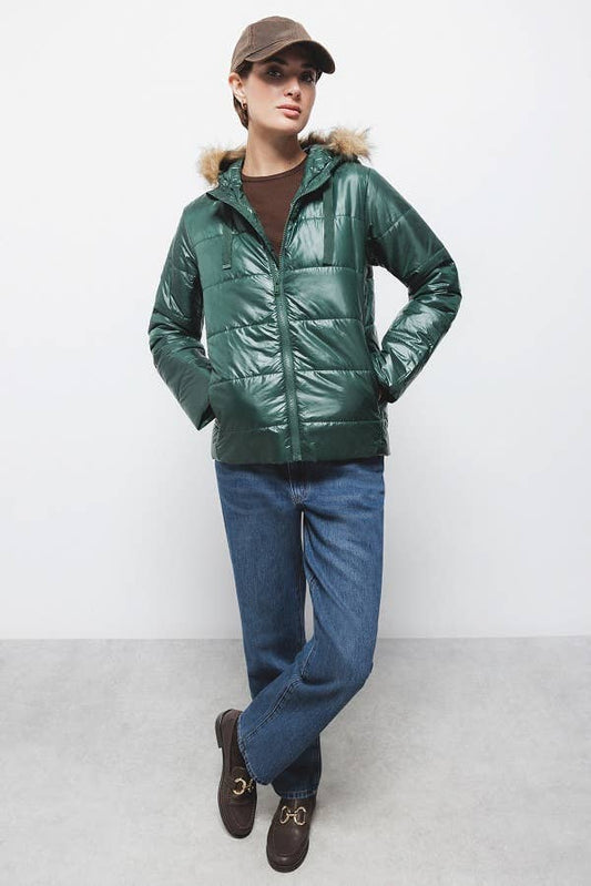 Giacca a vento imbottita con cappuccio