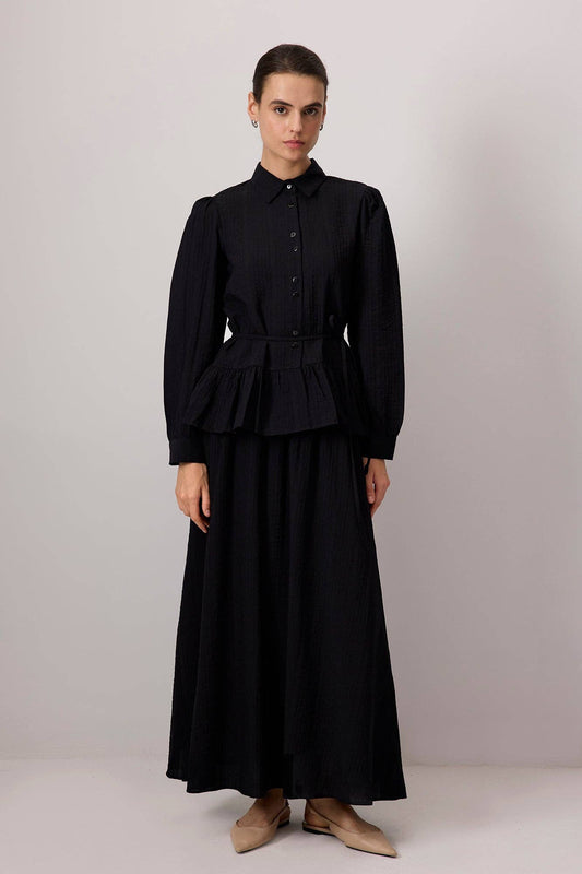 Completo camicia e gonna lunga con balze