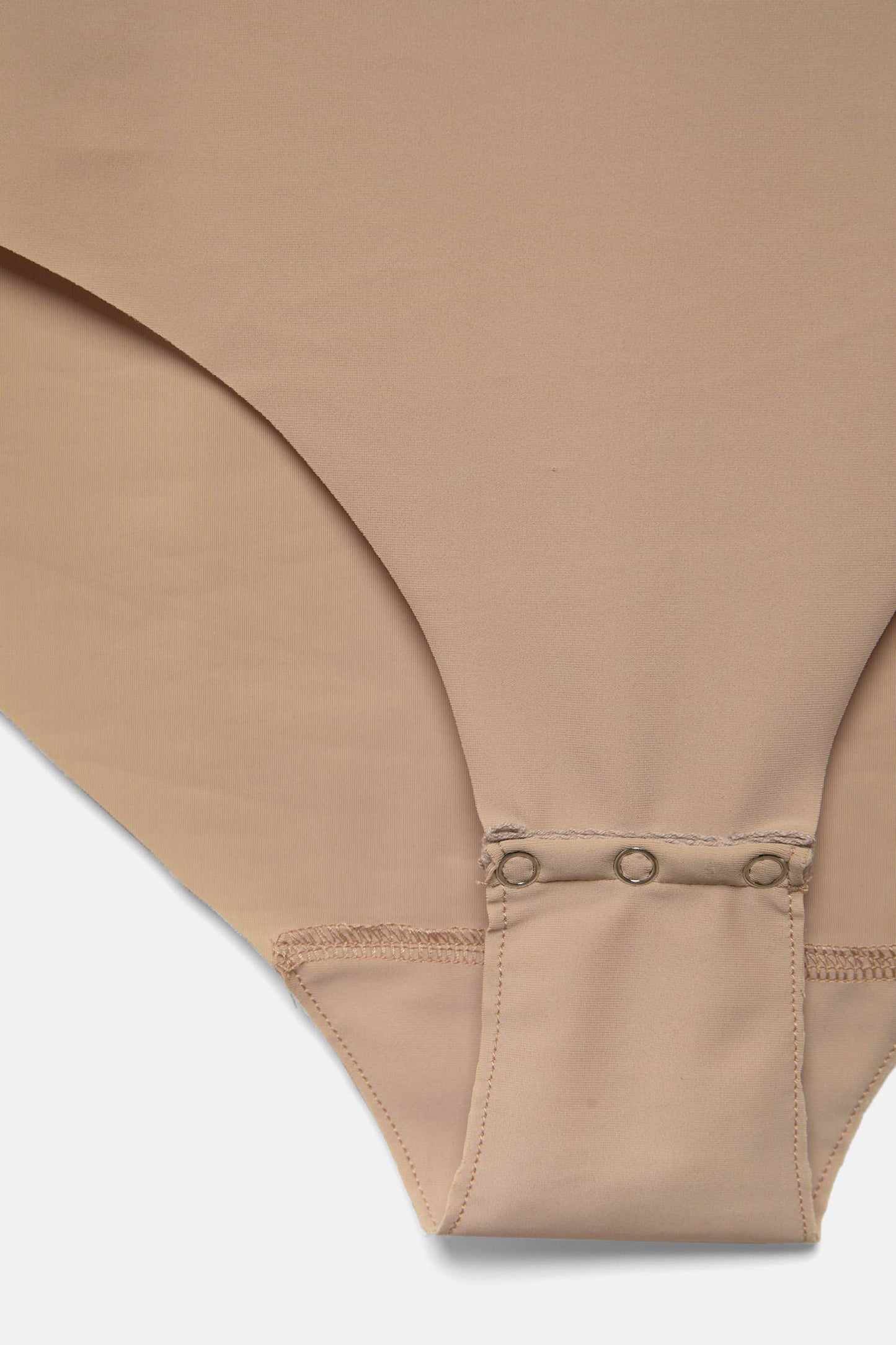 Body elasticizzato nude con spalline