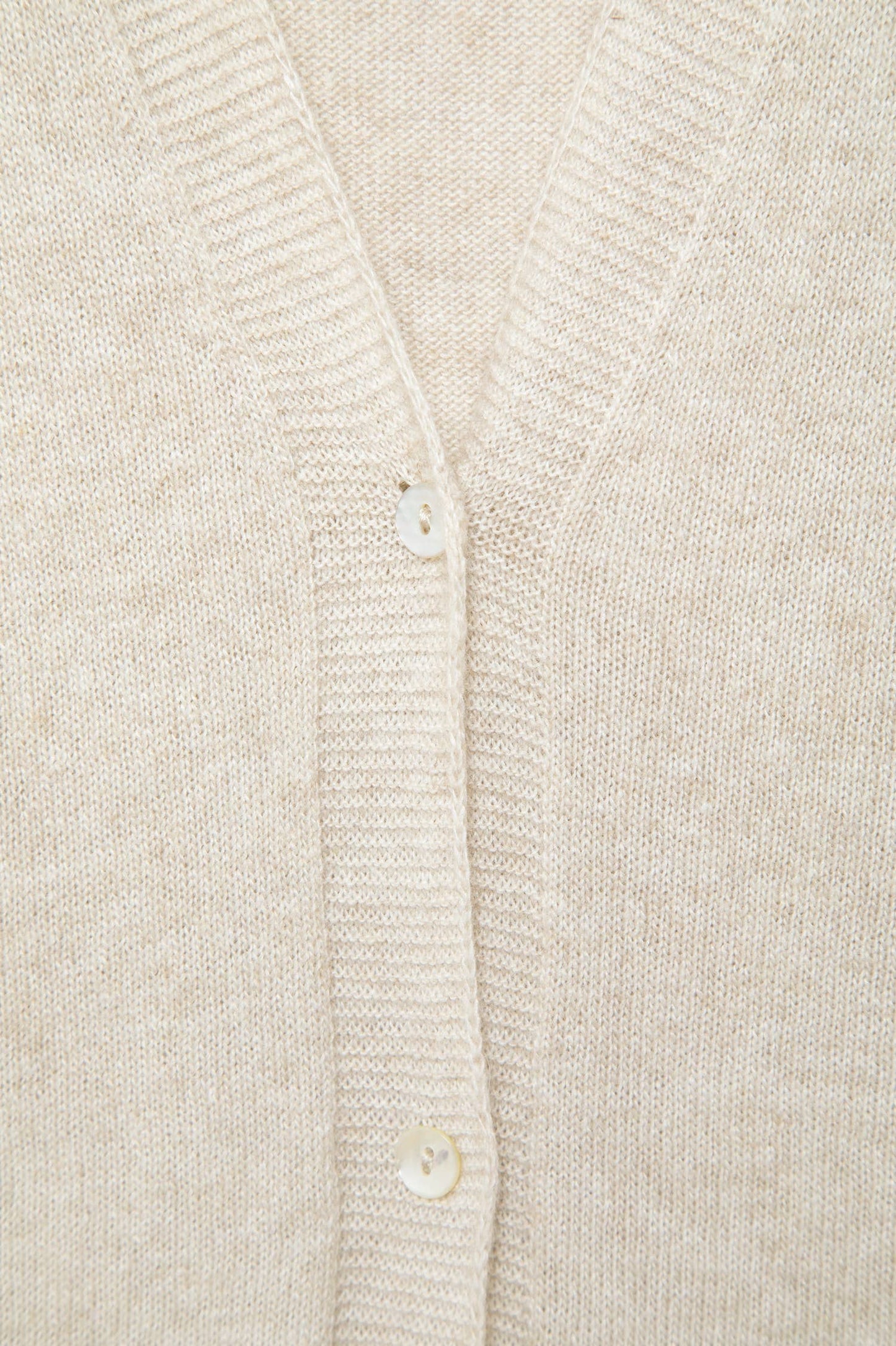 Gilet in maglia con scollo a V e bottoni