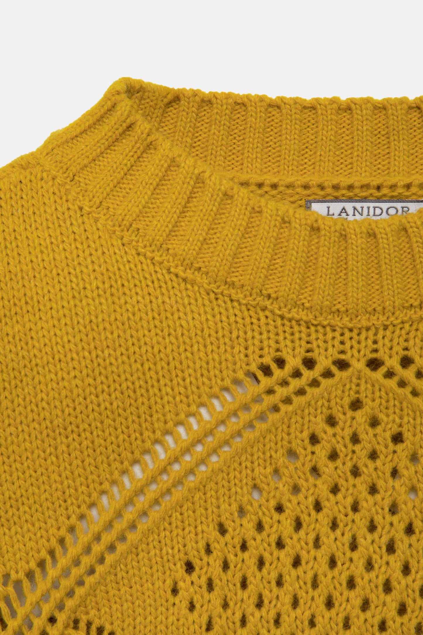 Maglione strutturato in maglia con girocollo