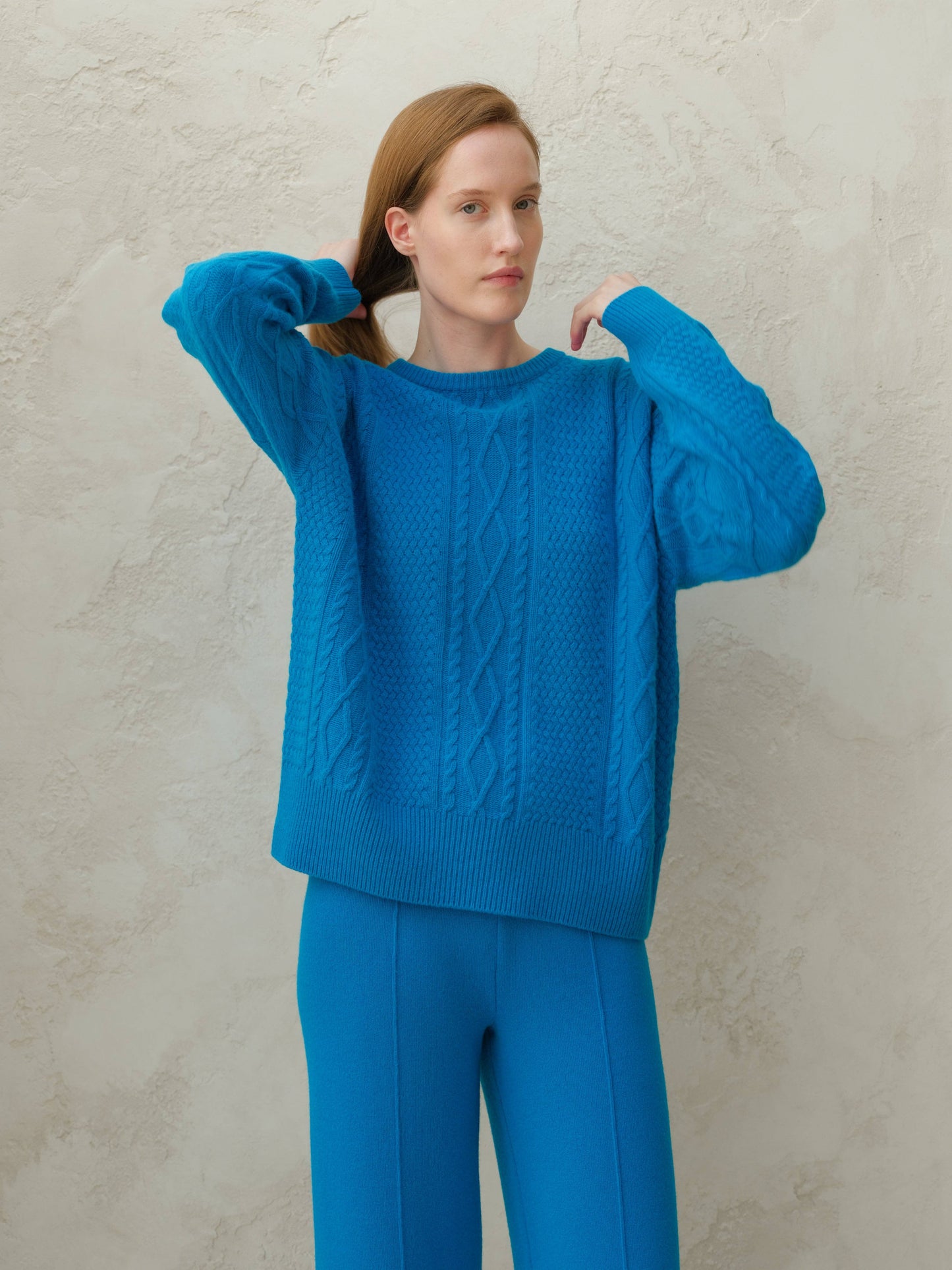 Maglione girocollo a coste da pescatore in misto cashmere