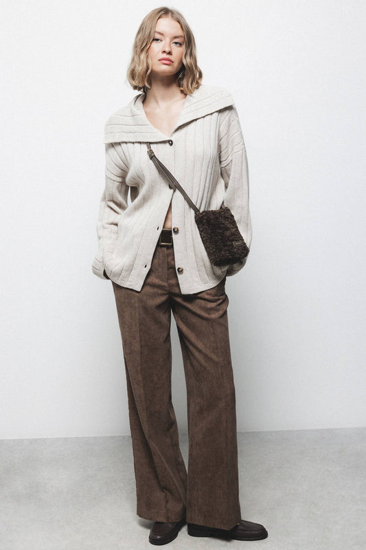 Cardigan a costine con collo ampio