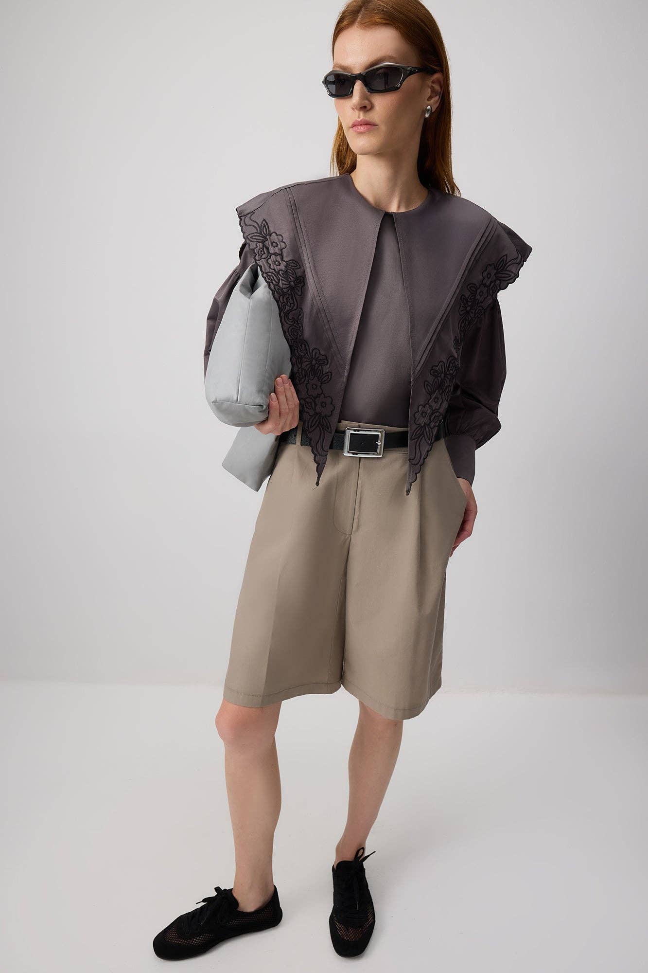 Tunica con maxi colletto ricamato