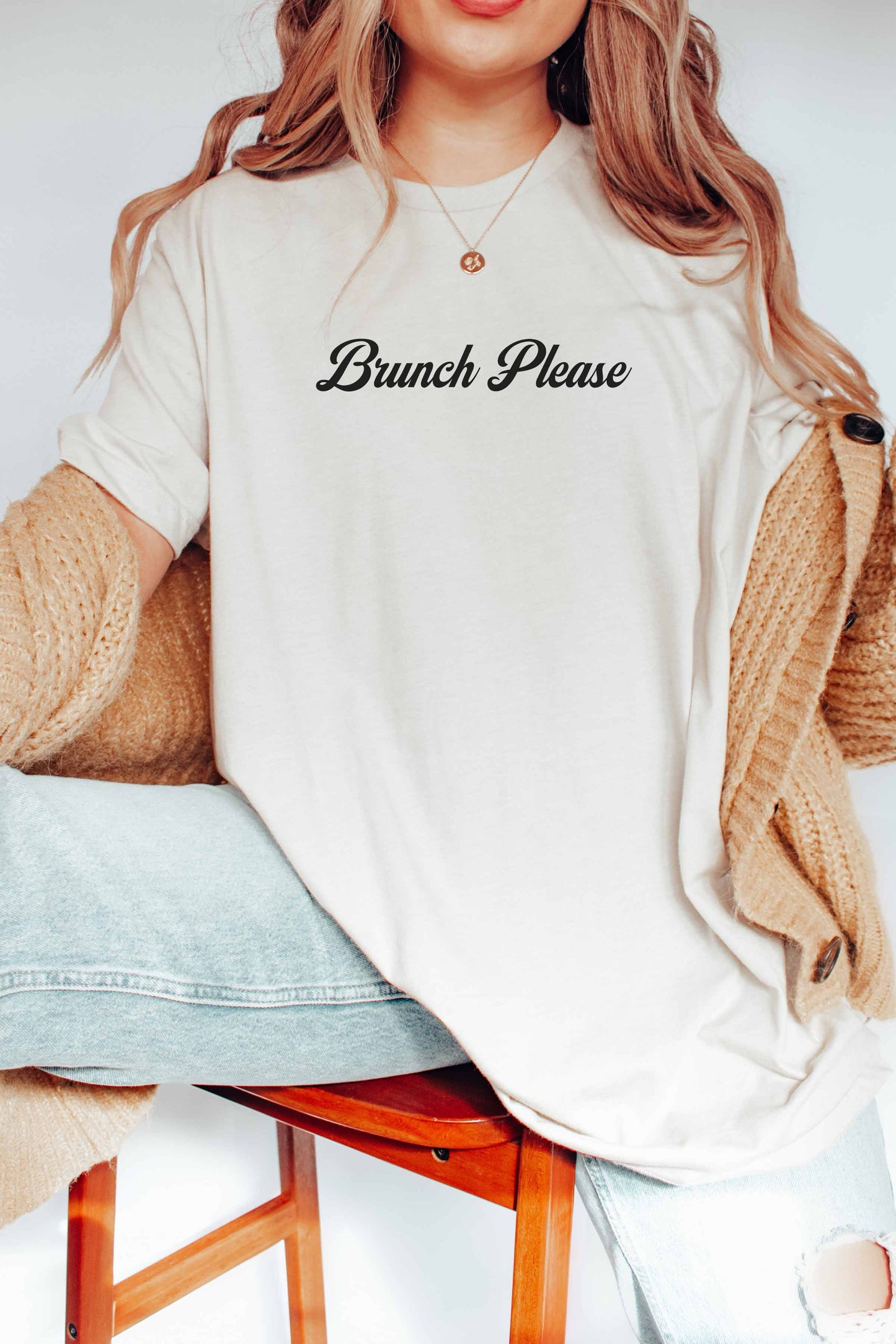 T-shirt grafica "Brunch Please" in cotone