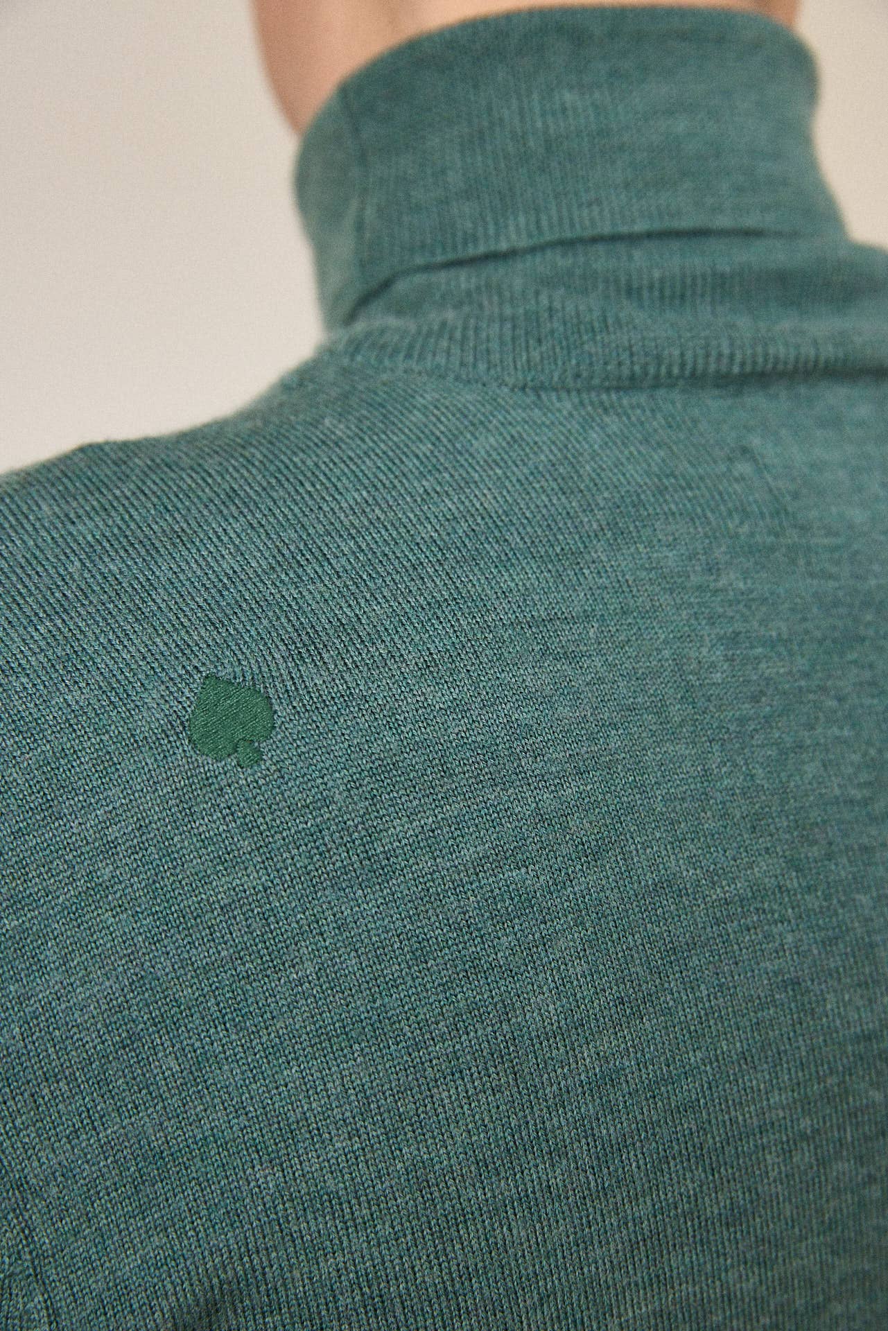 Maglione dolcevita in lana merino Radieux verde