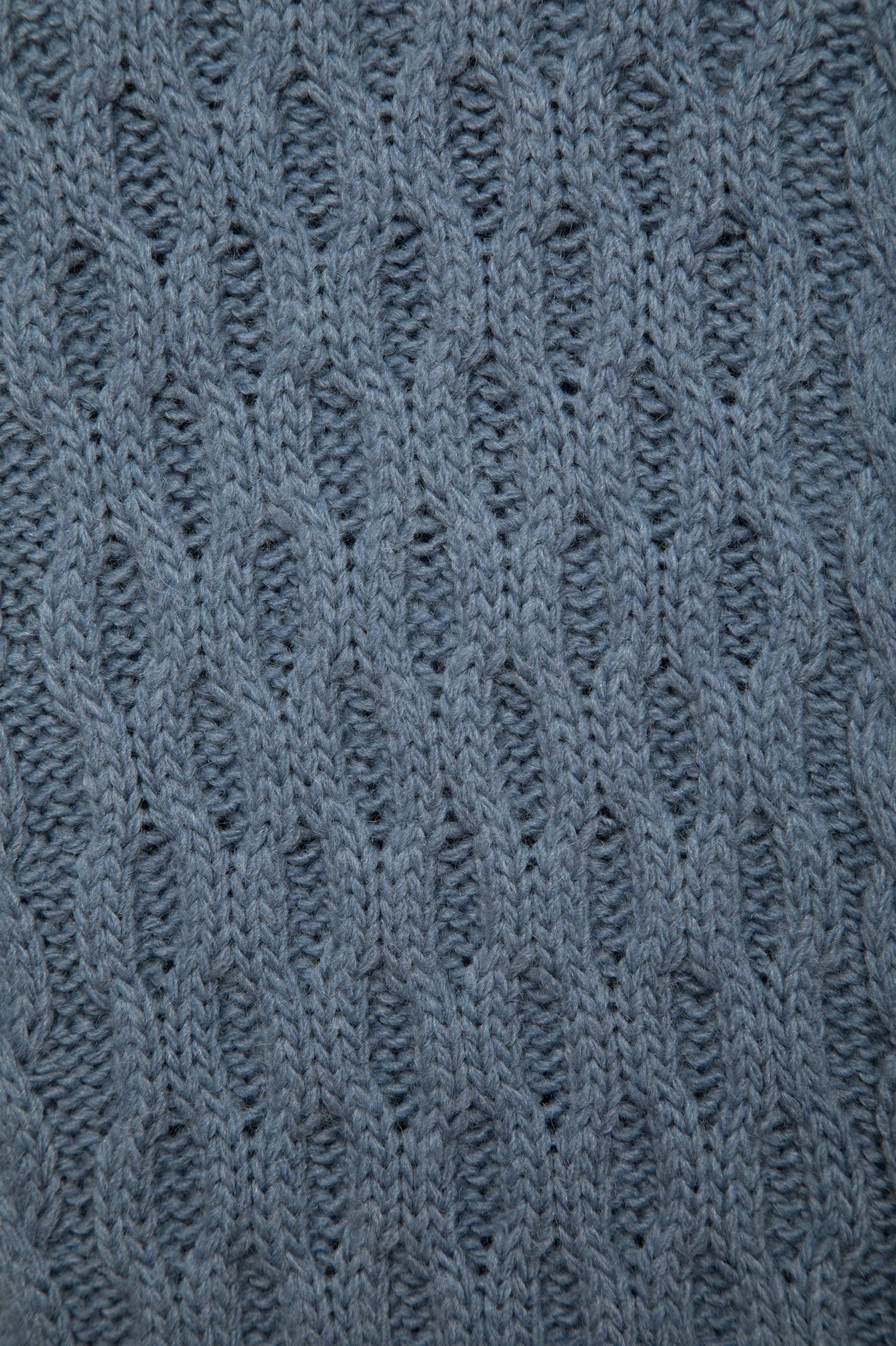 Maglione in maglia strutturata con trecce