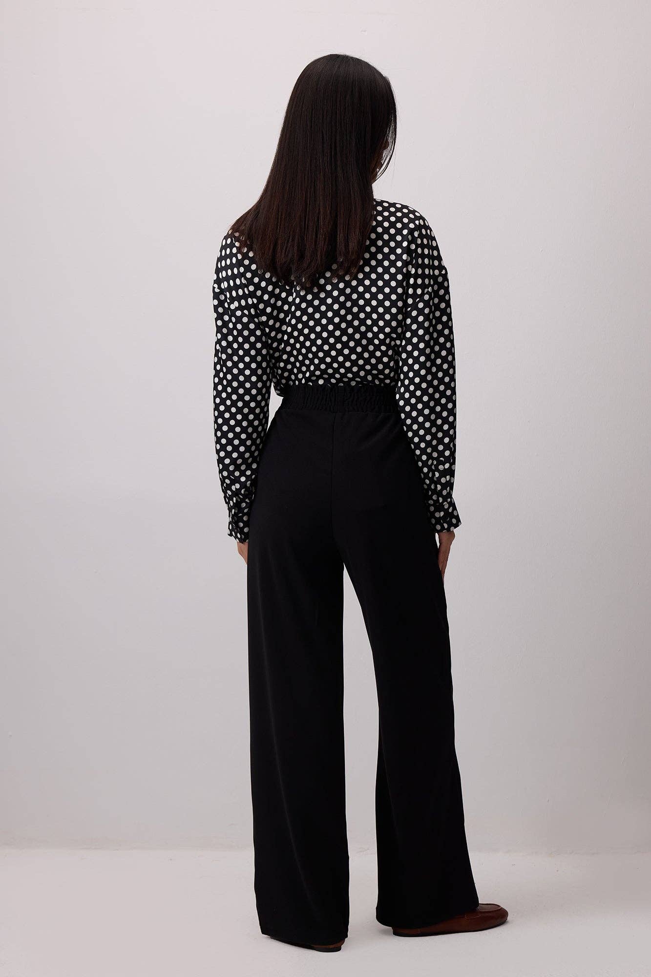 Pantaloni a coste con vita elastica