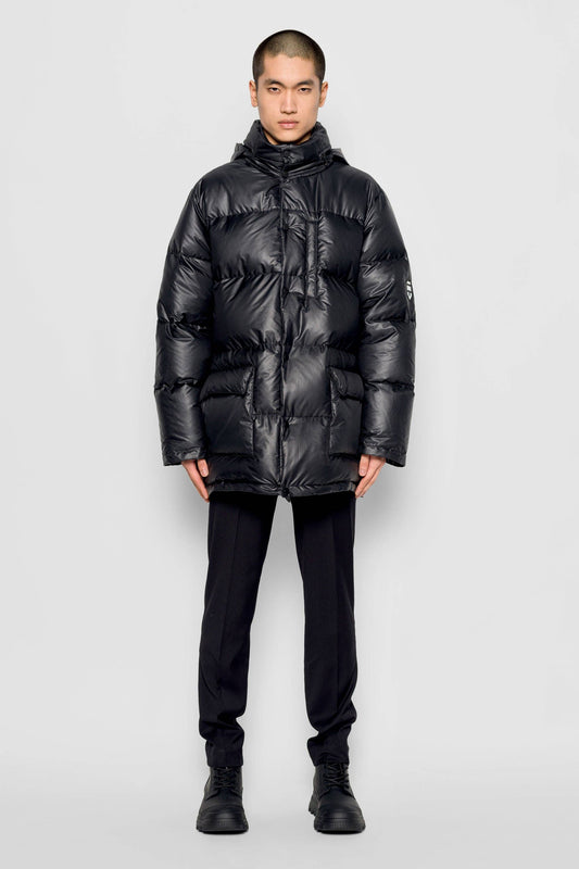 Piumino lungo nero con cappuccio removibile