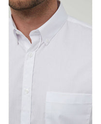 Camicia bianca comfort fit con colletto button-down