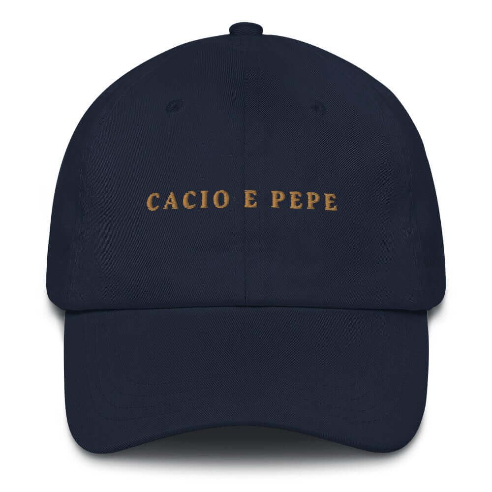 Cappellino Dad Hat ricamato “Cacio e Pepe” in cotone