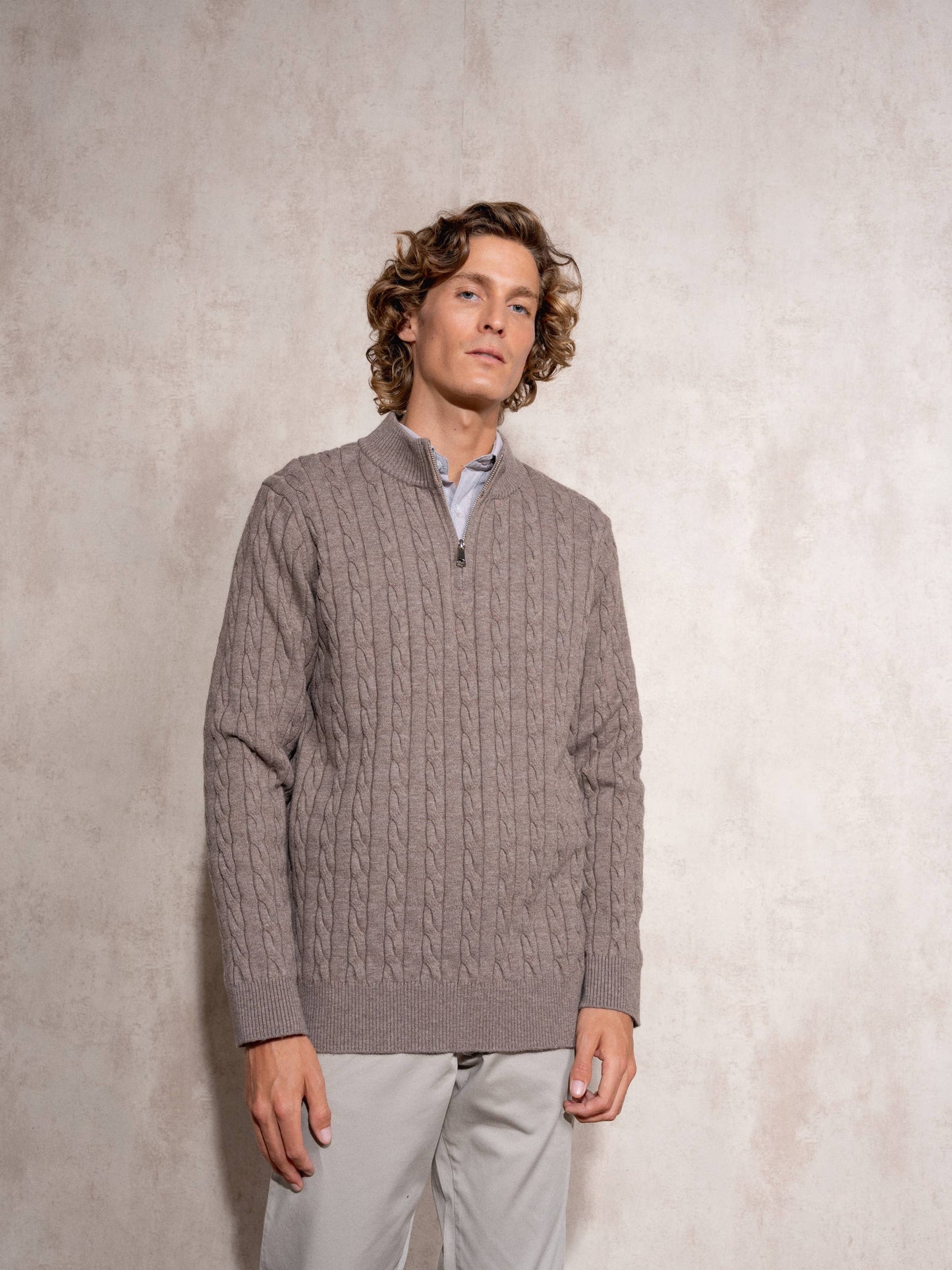 Maglione uomo a trecce con mezza zip