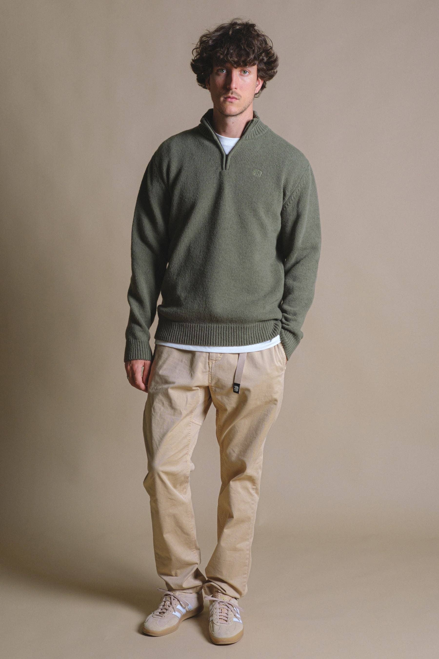 Maglia uomo in lana jacquard con zip a quarto color salvia