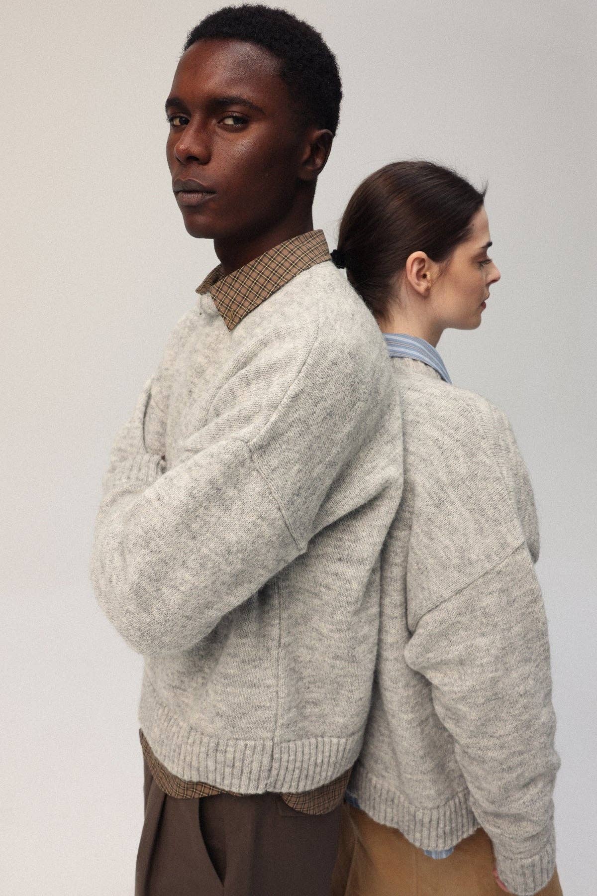 Maglione boxy grigio effetto spazzolato