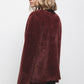 Cappotto corto in pelliccia sintetica bordeaux