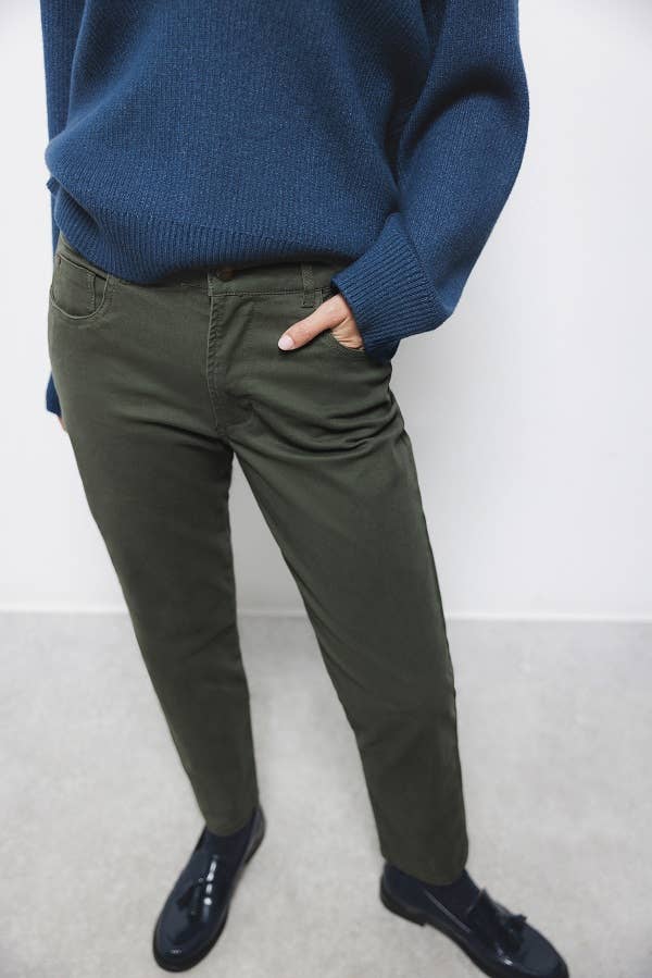 Pantaloni dritti in cotone stretch