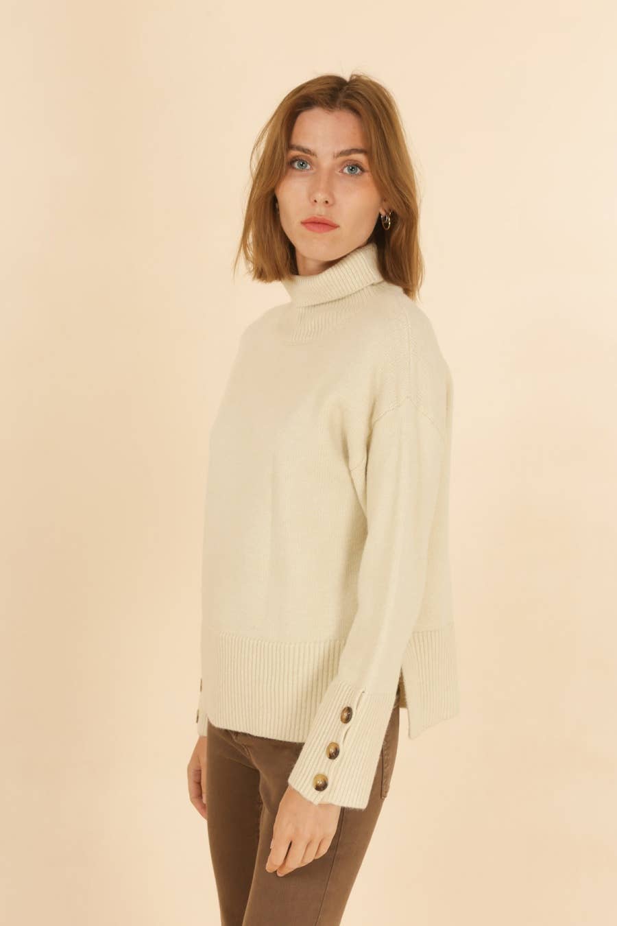 Maglione dolcevita in maglia Matis con polsini a bottoni