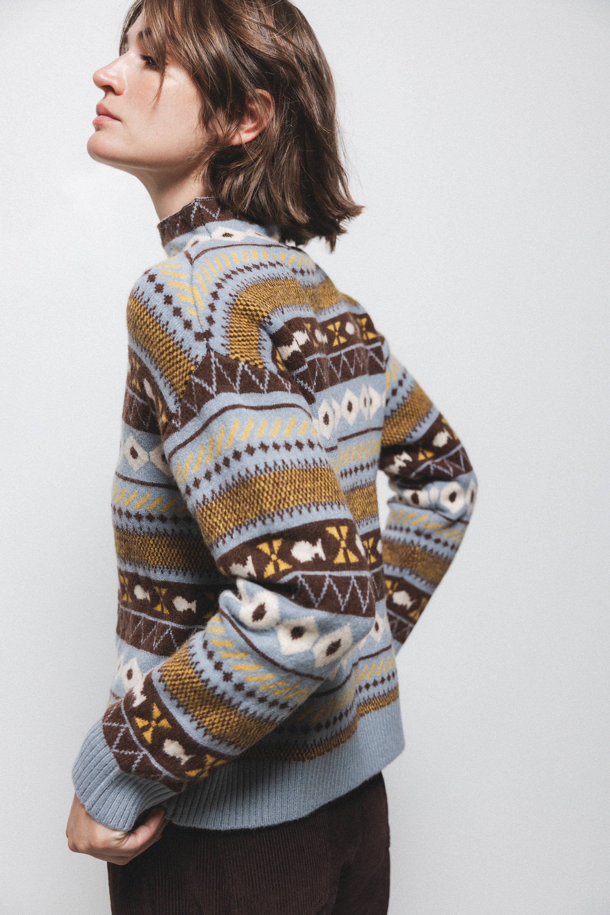 Maglione jacquard a collo alto