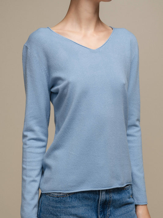 Maglione in maglia da donna con scollo a V