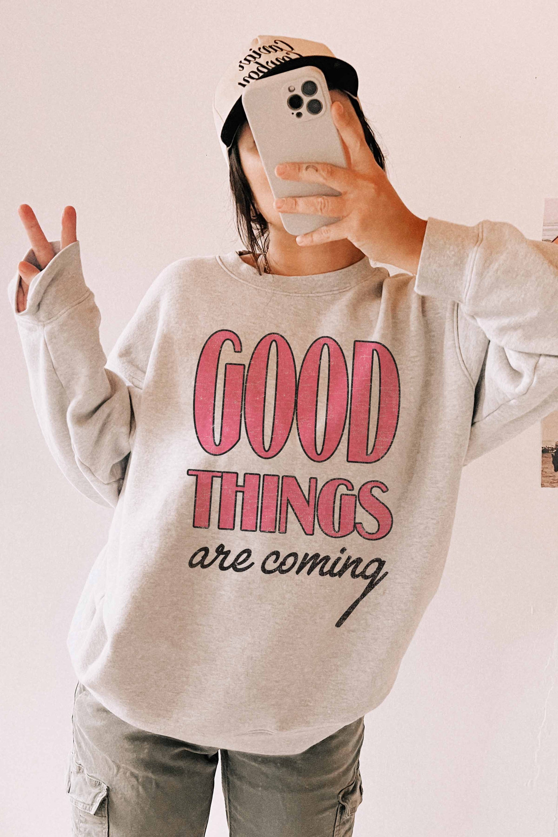 Felpa oversize con stampa “Good Things Are Coming”