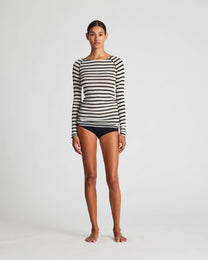 Maglia Amalie a righe marinare in lana e viscosa ecrù/nero