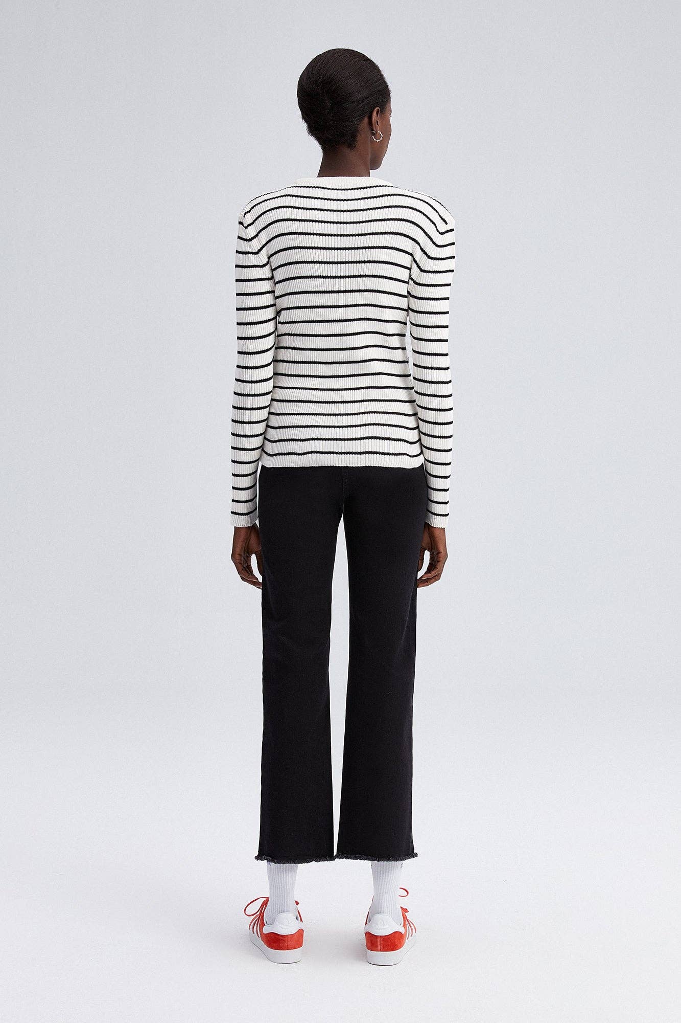 Maglione a righe in maglia a coste
