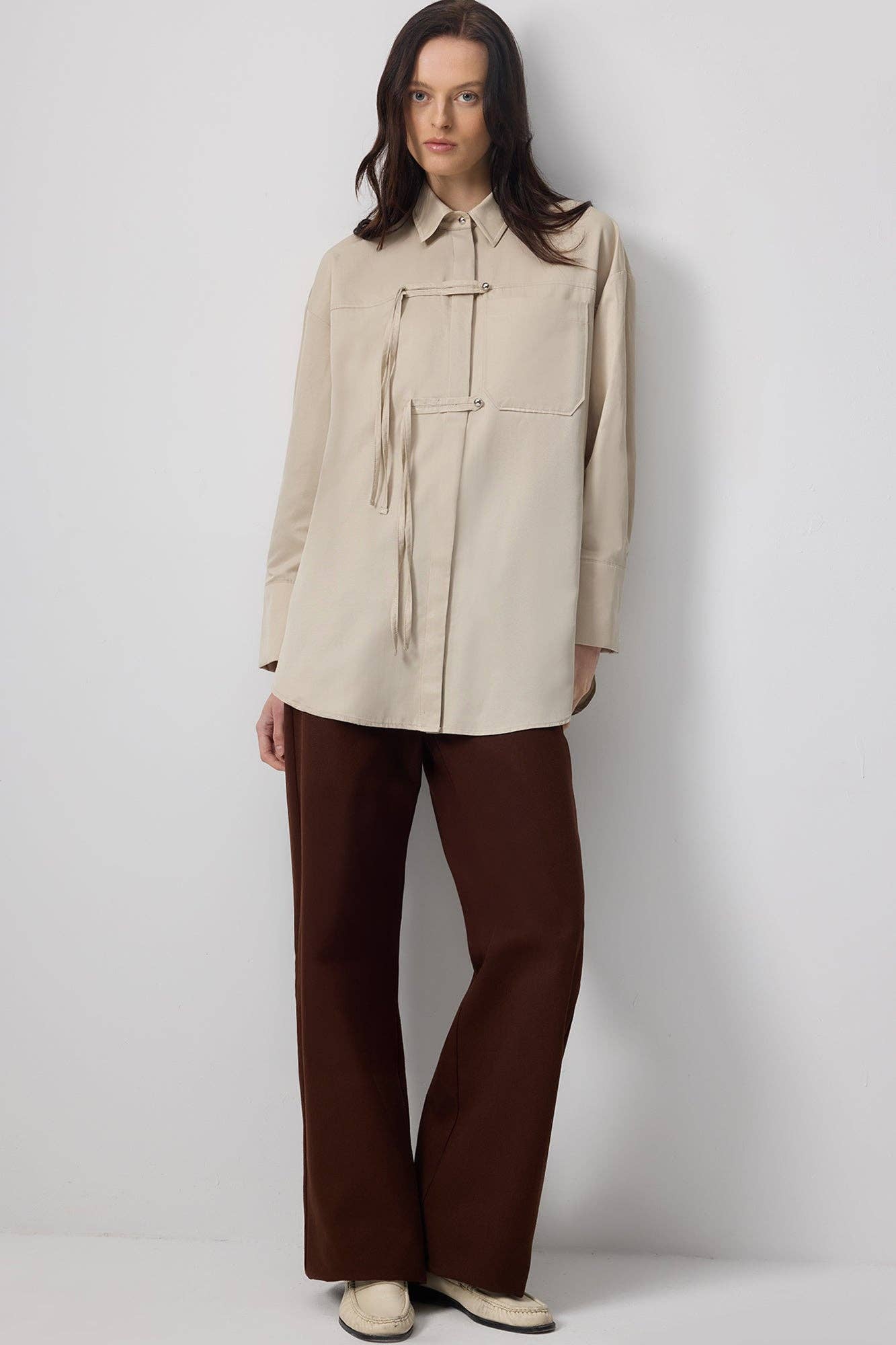 Camicia lunga con dettaglio papillon in misto cotone