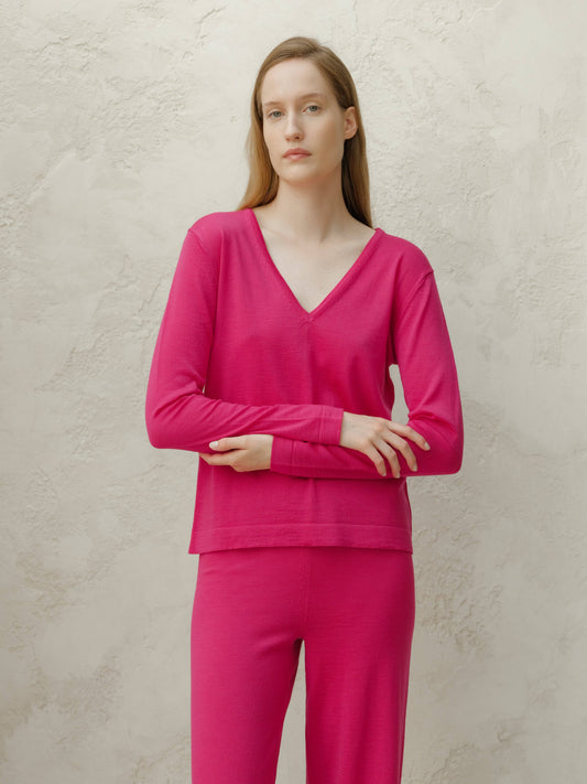 Maglione in lana merino extra fine con scollo a V