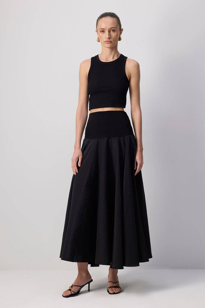 Gonna maxi a campana effetto cupro con vita a corsetto