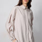 Camicia in cupro con bottoni e dettagli