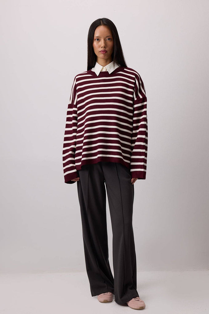 Maglione a righe bordeaux oversize