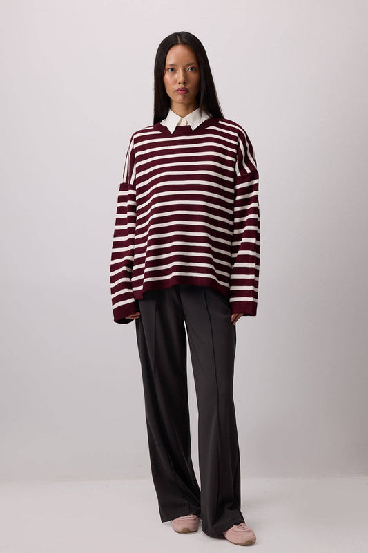 Maglione a righe bordeaux oversize