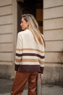 Maglia a righe in lana con collo alto