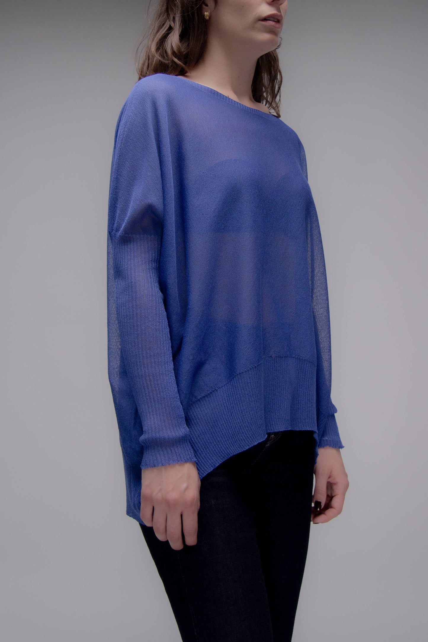 Maxi pullover oversize con scollo a barchetta in maglia 3D