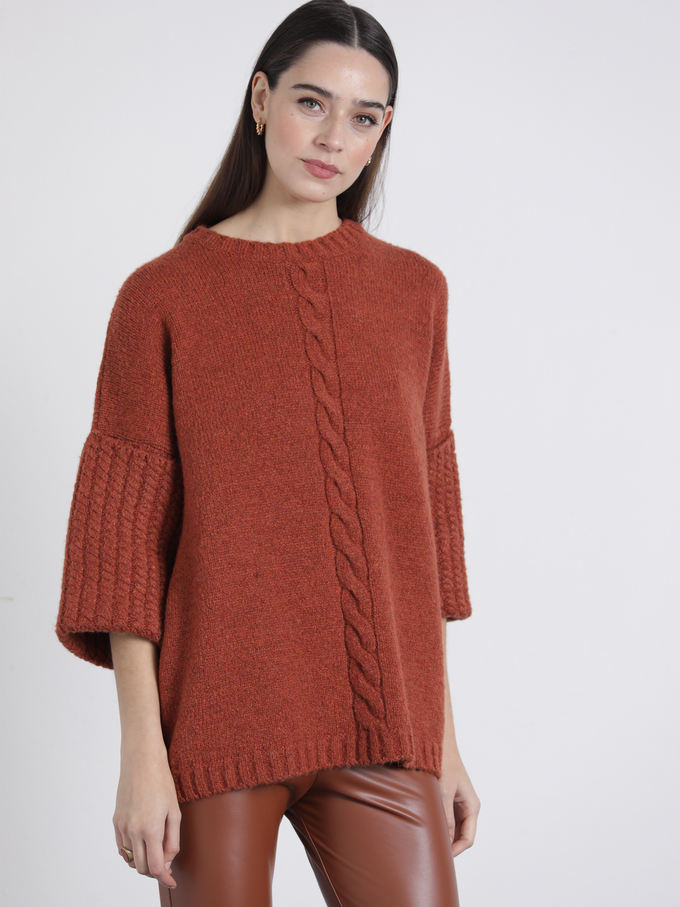 Tunica in maglia con treccia e maniche a tre quarti