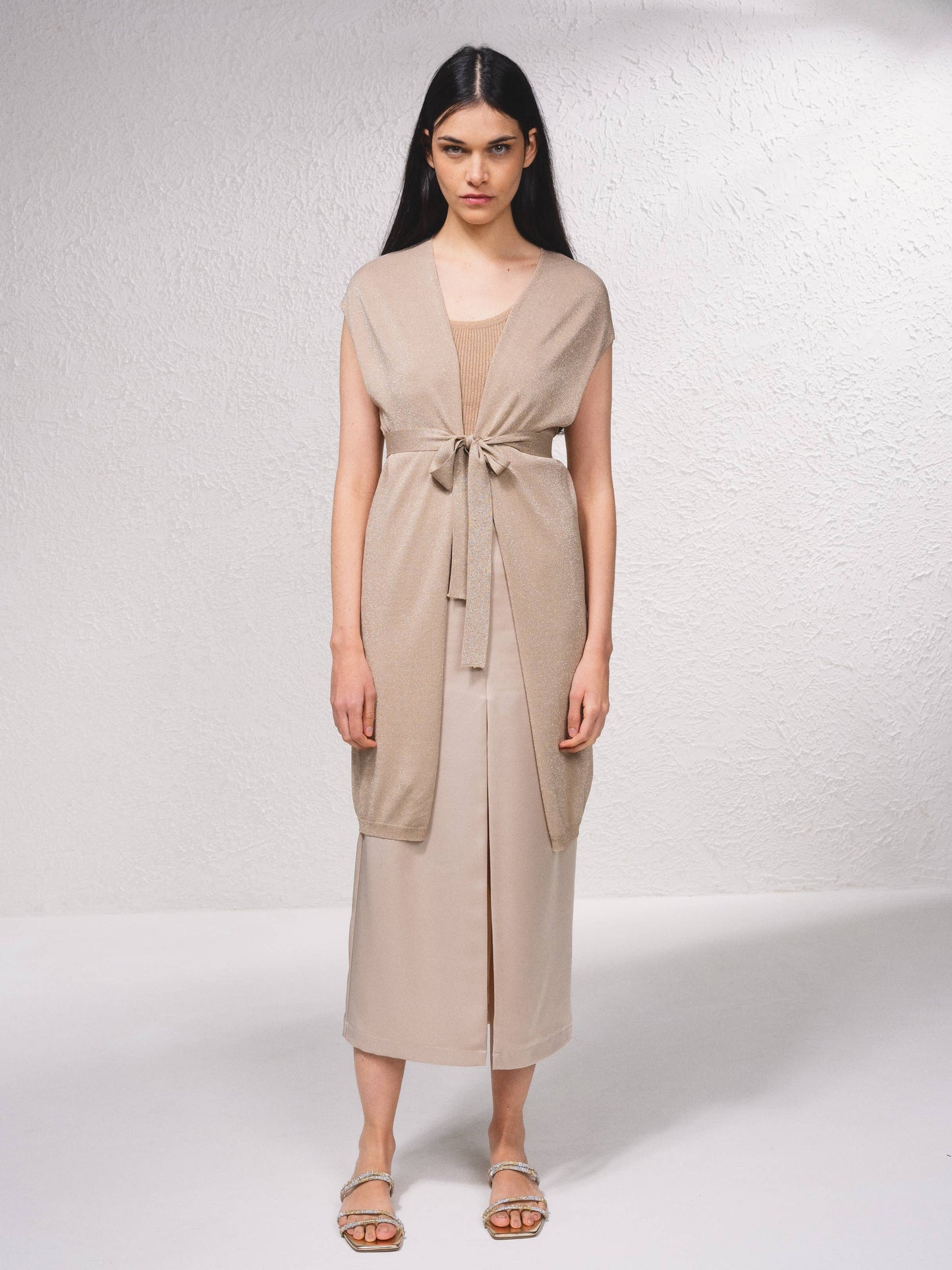 Gilet lungo in rete metallica con cintura